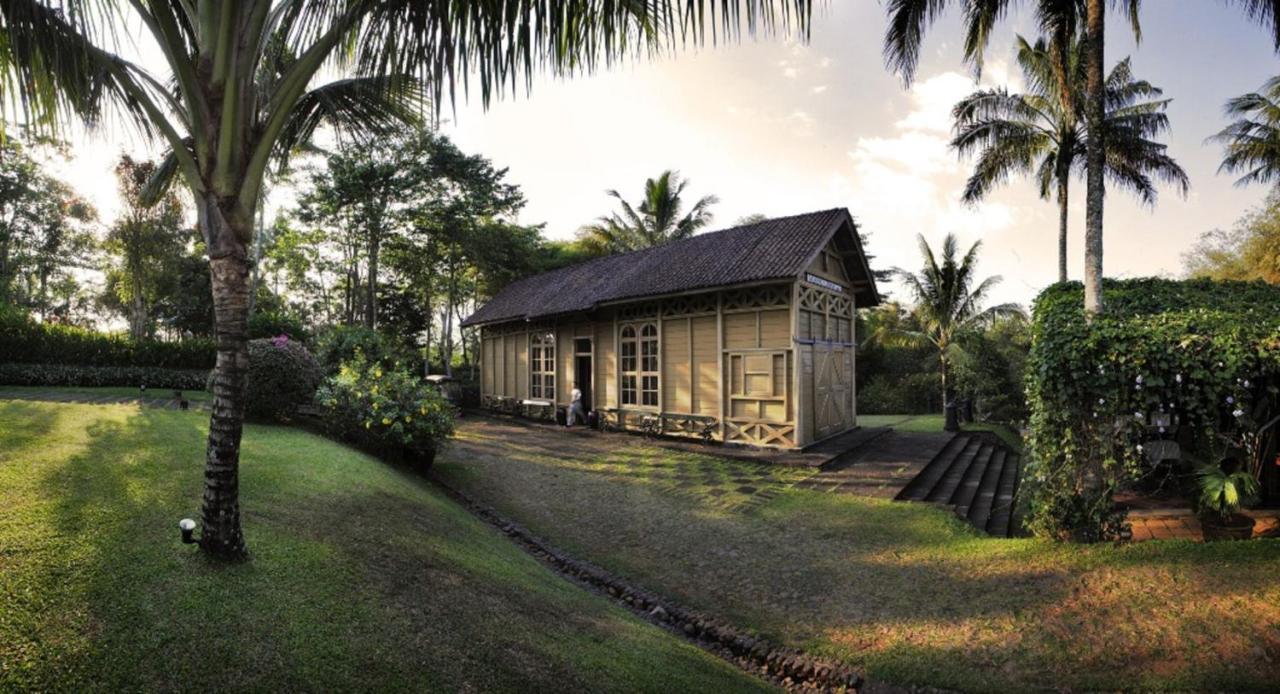 Mesastila Resort And Spa Magelang Exterior photo